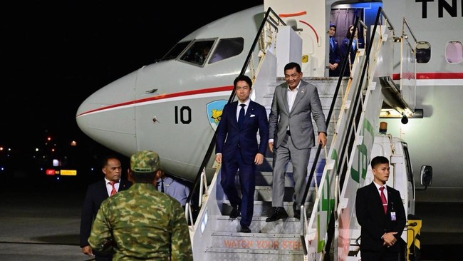 Sjafrie Mau Perkuat Kerja Sama Militer RI–Jepang, Apa Kata Menhannya?
